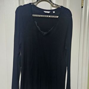 Reitmans V-Neck Long Sleeve Tshirt With Lace Detail